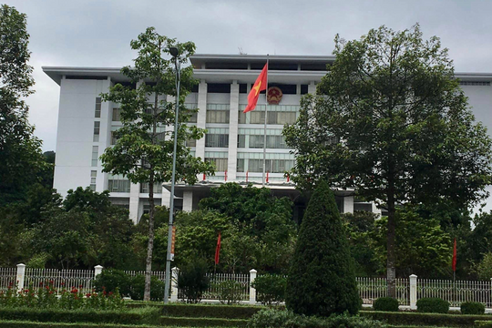 Lào Cai: Sẽ hỗ trợ 35 triệu đồng/người xuống trung tâm hành chính tỉnh mới làm việc