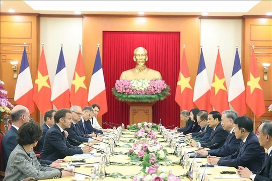 Tăng cường độc lập, tự chủ, phát triển và hợp tác toàn diện Việt Nam - Pháp