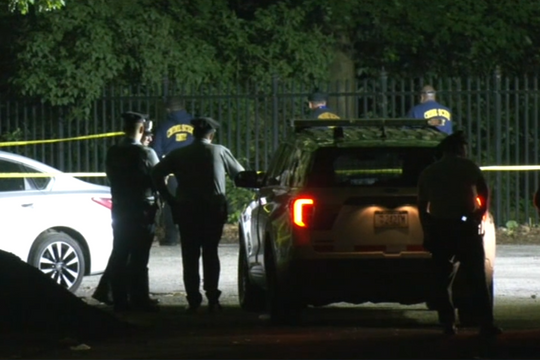 Xả súng hàng loạt khiến 11 người thương vong ở Philadelphia