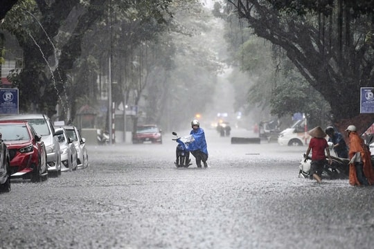 Miền Bắc tiếp tục có mưa lớn trước khi chuyển nắng nóng diện rộng