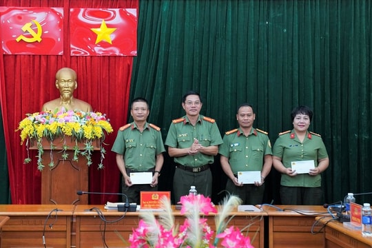 Triệt phá đường dây tổ chức xuất nhập cảnh trái phép, Công an Gia Lai được thưởng nóng