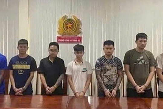 Huy động 300 cảnh sát truy bắt nhóm côn đồ đập phá quán phở