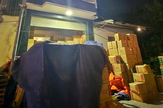 Hà Nội: Khởi tố đối tượng làm giả 6 tấn kẹo trẻ em