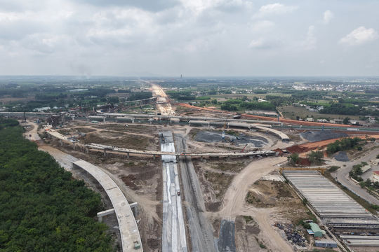 Gỡ những rào cản để loạt dự án hạ tầng trọng điểm phía Nam về đích
