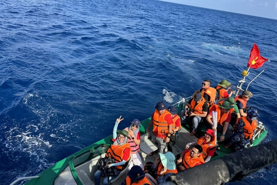 Bài cuối: Thi đua khen thưởng - “thổi bùng ngọn lửa” cống hiến