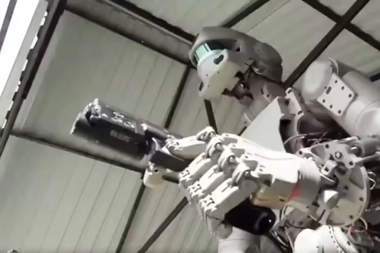 Robot hình người sẽ đóng vai trò quyết định các cuộc chiến trong tương lai?