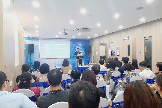 Kiểm soát và điều trị tật khúc xạ như thế nào cho hiệu quả