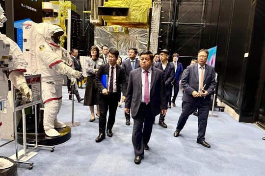 Phó Thủ tướng Nguyễn Chí Dũng làm việc với Cơ quan Hàng không vũ trụ Nhật Bản, dự Lễ hội Việt Nam tại Tokyo