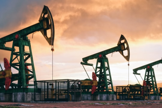 Giá xăng dầu hôm nay 2/6/2025: Thị trường chờ động thái mới từ OPEC+