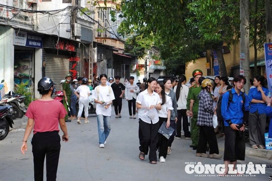 Hơn 43.000 thí sinh Thanh Hóa bước vào ngày thi đầu tiên kỳ thi tuyển sinh vào lớp 10 THPT