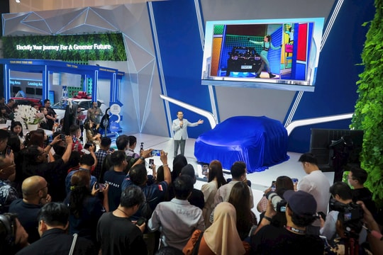 Vinfast lập kỷ lục tại IIMS Surabaya 2025 với 4 giải thưởng, VF3 được xướng tên “Xe điện đô thị tốt nhất”