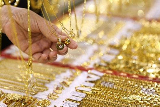 Tin tức giá vàng hôm nay 4/6/2025 biến động mạnh vì bất ổn kinh tế toàn cầu