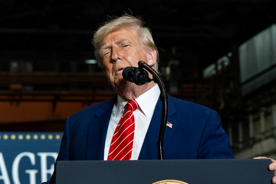 Ông Trump bác tin đồn trượt Đại học Harvard