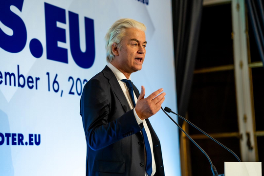 Liên minh chính phủ Hà Lan tan rã sau khi đảng cực hữu rút lui