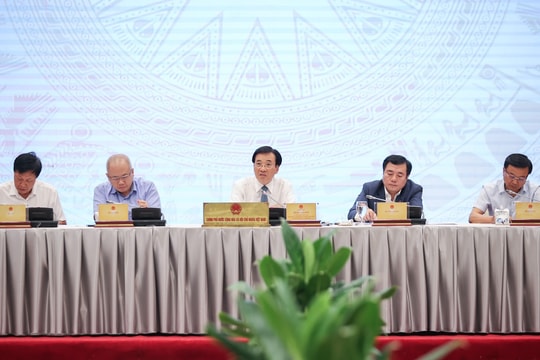 Tổng chi phí cho thủ tục hành chính liên quan đến sản xuất kinh doanh lên tới 120.000 tỷ đồng/năm