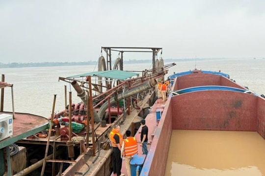Xử lý vi phạm khai thác khoáng sản trên các tuyến sông ở Hà Nội