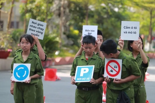 Cảnh giác với tội phạm lừa đảo dịp hè