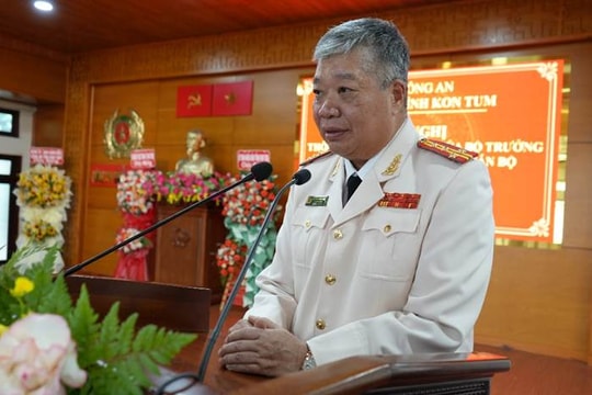 Giám đốc Công an tỉnh Kon Tum nghỉ hưu trước tuổi