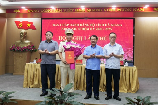 Công bố quyết định của Ban Bí thư về chuẩn y nhân sự Ban Thường vụ Tỉnh ủy Hà Giang