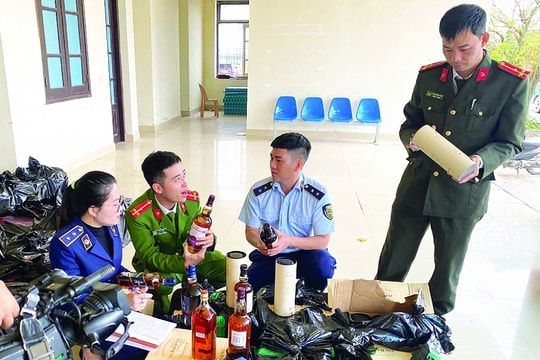 Xử lý nghiêm cán bộ tiếp tay cho buôn lậu, hàng giả, không có vùng cấm, không có ngoại lệ