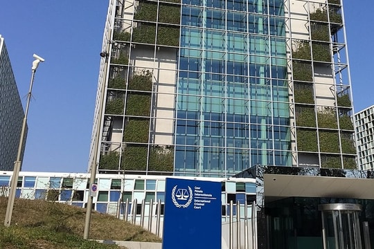 Chính quyền Mỹ gây tranh cãi khi áp đặt lệnh cấm 4 thẩm phán ICC