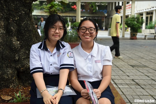 Học sinh TP HCM bước vào ngày cuối của kỳ tuyển sinh lớp 10