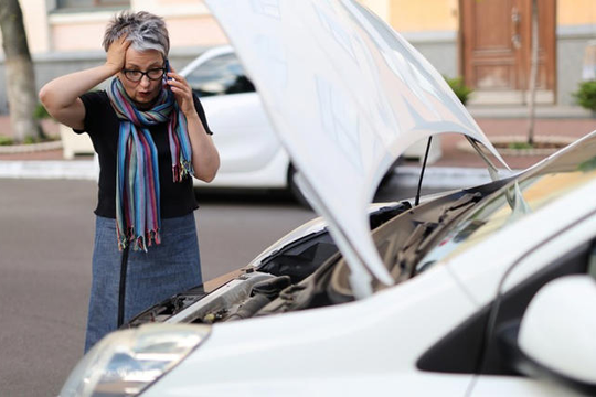 ‏Vì sao xe bạn rung ‘bần bật’ khi dừng chờ?‏