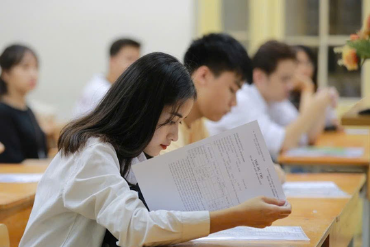 Hàng loạt Đại học 'mở cửa' xét tuyển bằng SAT, ACT