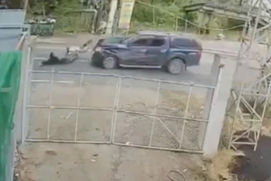 Tài xế nghi phê ma túy lái xe tông 3 xe máy, khiến 2 người thương vong