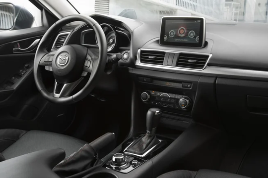 ‏Mazda bị kiện vì hệ thống giải trí trên xe: Chuyện gì đã xảy ra?‏