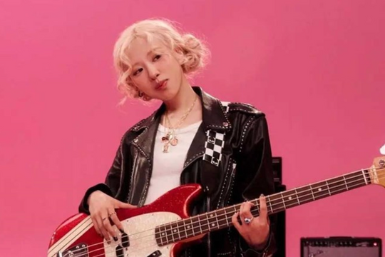 Rosé (Blackpink) gây tranh cãi với nghi vấn hợp tác cùng nghệ sĩ Mỹ trước thềm nhóm tái xuất