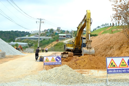 Chủ tịch UBND cấp tỉnh, cấp xã phê duyệt quyết toán vốn đầu tư dự án hoàn thành nhận bàn giao từ cấp huyện