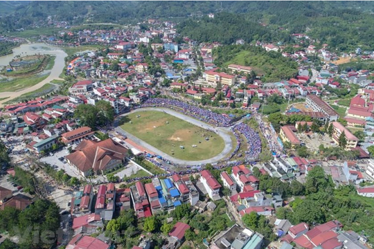 Lào Cai: Hơn 900 giáo viên và tập thể không được khen thưởng vì chưa đóng quỹ
