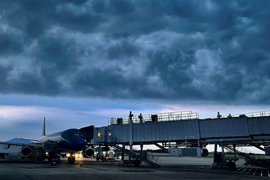 Đảm bảo an toàn hoạt động bay, hạn chế thiệt hại do bão số 1