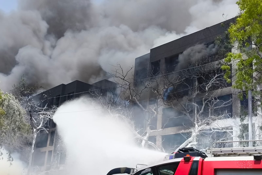 Máy bay chở 242 người rơi ở Ấn Độ