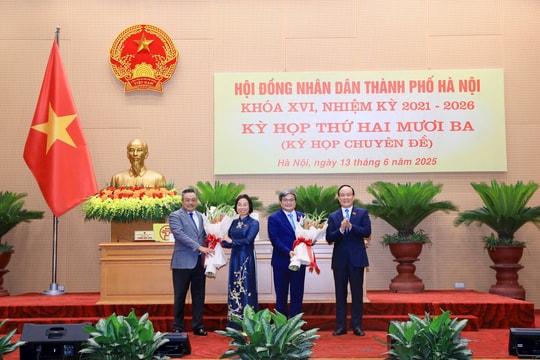 Hà Nội có thêm hai Phó Chủ tịch HĐND và UBND thành phố