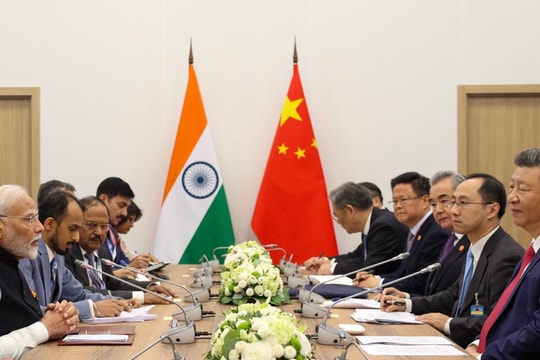 Trung Quốc và Ấn Độ cam kết tăng cường mối quan hệ