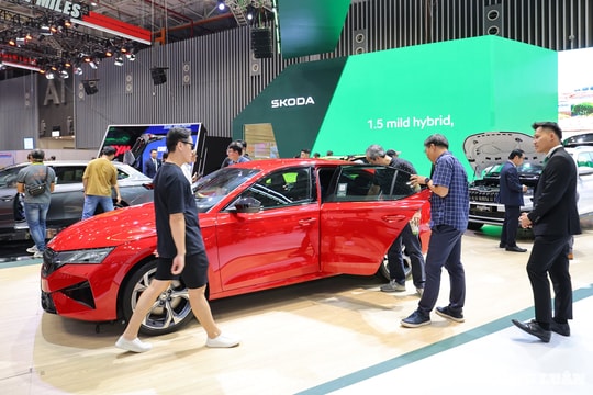 Tiêu thụ ô tô chưa thể gượng dậy