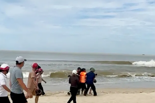 Hai vợ chồng mất tích trên sông Dinh, tìm thấy thi thể người chồng