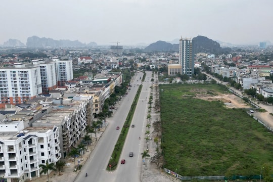 Khởi tố cựu Phó Chủ tịch UBND tỉnh Thanh Hóa Nguyễn Đức Quyền