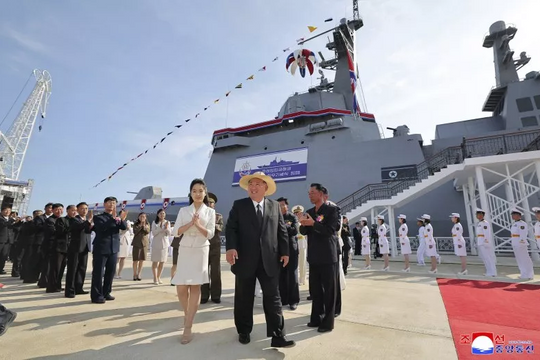 Triều Tiên hạ thủy thành công tàu khu trục 5.000 tấn sau sự cố