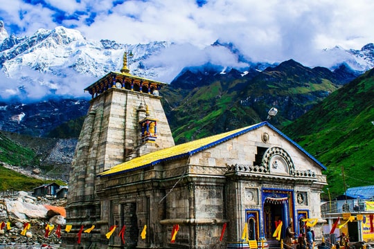 Lại tai nạn máy bay ở Ấn Độ, trực thăng chở sáu người rơi tại Uttarakhand