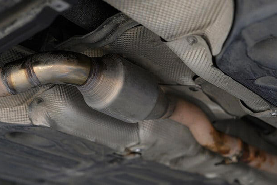 ‏Vì sao bạn nên vệ sinh bộ xúc tác khí thải của xe ngay hôm nay?‏