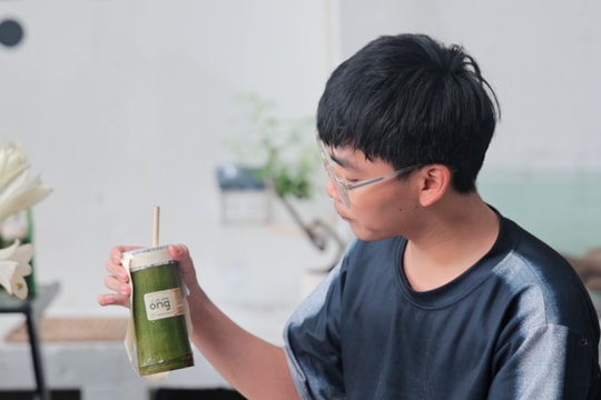 Cà phê ống tre: Không gian văn hóa Việt giữa lòng thủ đô