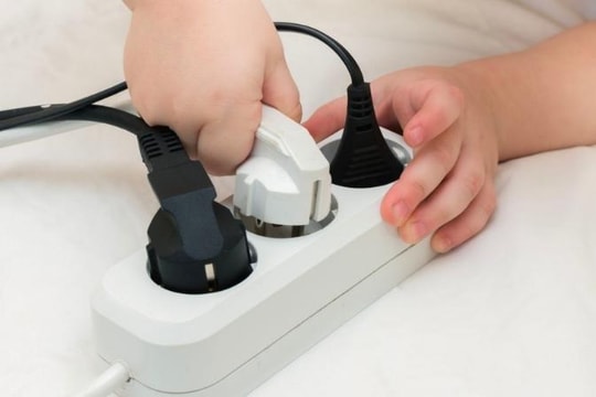 Nữ tiểu thương bị điện giật tử vong giữa mưa lớn ở Lạng Sơn