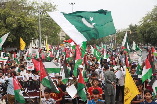 Iran nói Pakistan sẽ đáp trả hạt nhân nếu Israel tấn công hạt nhân