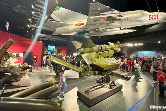 Lựa chọn 200 tác phẩm dự triển lãm ảnh ‘Tổ quốc - 80 mùa thu độc lập’