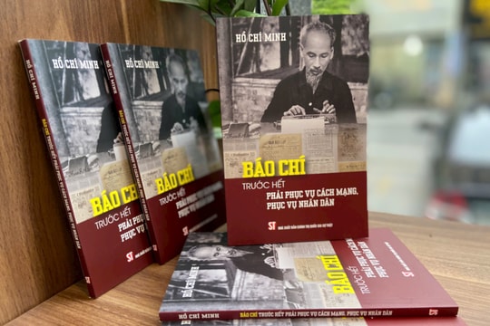 'Báo chí trước hết phải phục vụ cách mạng, phục vụ nhân dân' - Tư tưởng Hồ Chí Minh soi đường cho báo chí hôm nay