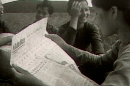 Ngòi bút và Thời đại: Chuyển động 100 năm