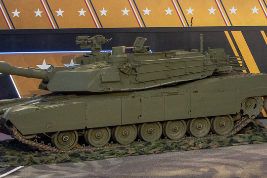 Xe tải chở xe tăng diễu hành đâm tử vong một phụ nữ ở Washington